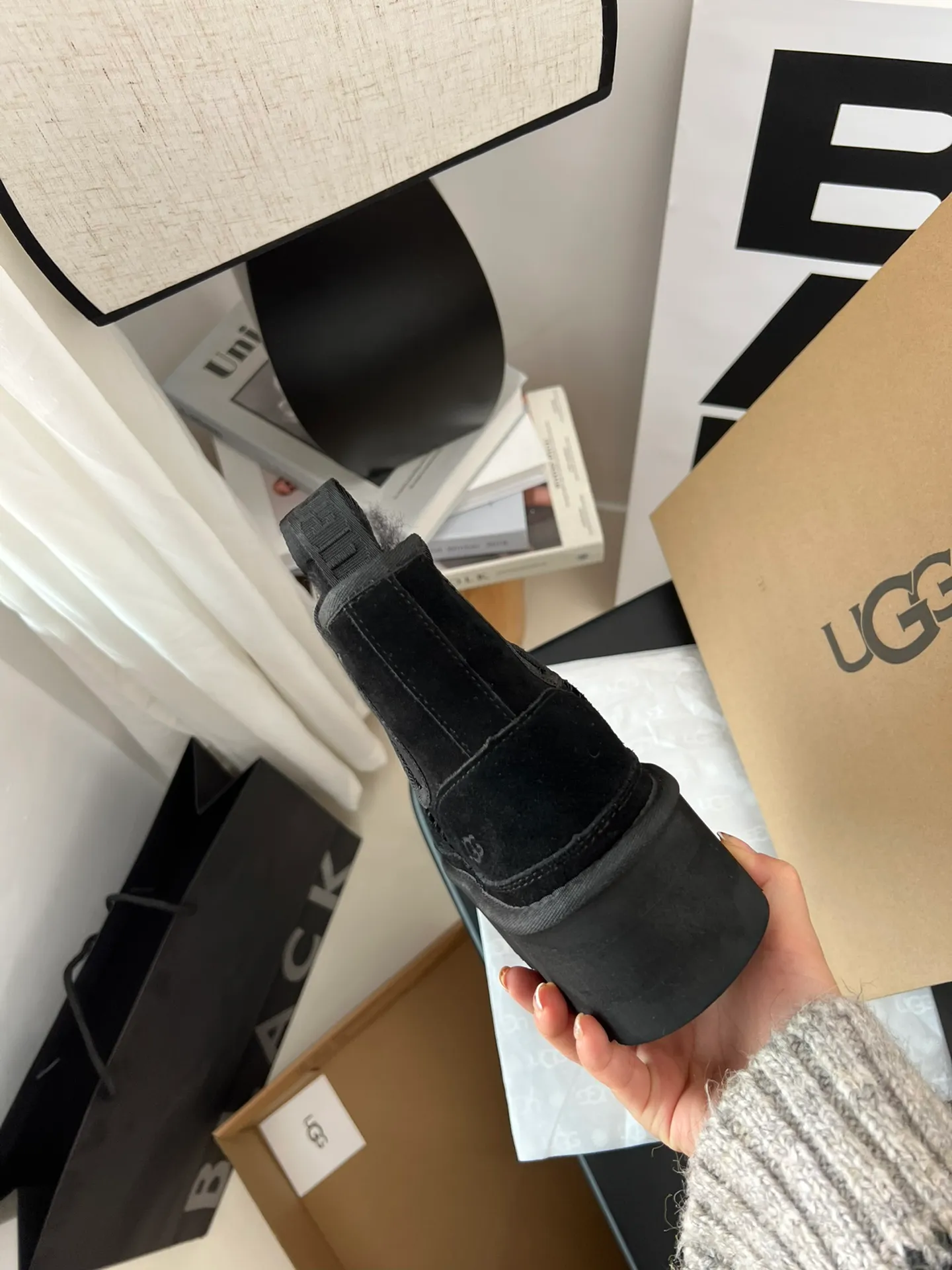 💰560 UGG sheepskin all-in-one snow boots Chelsea boots UGG 4526 Autumn and winter new women's casual and comfortable thick-soled Chelsea fashion boots star same style 1134526 Color: black maroon gray Size: 35-40